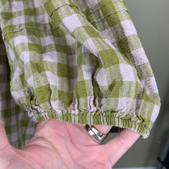 Button up top - Picture 9 of 9